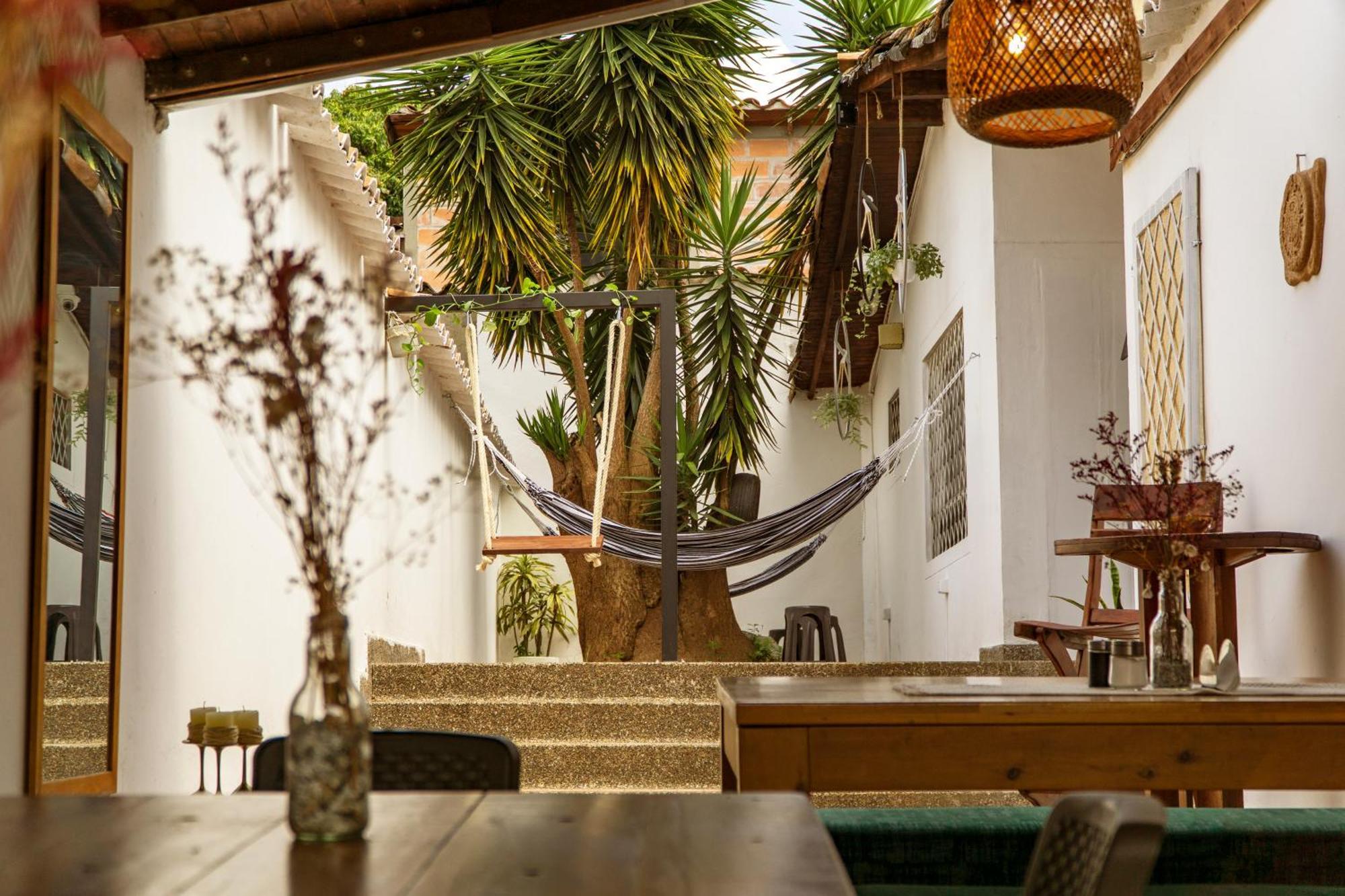 Lady Mom Hostal Medellín Kültér fotó
