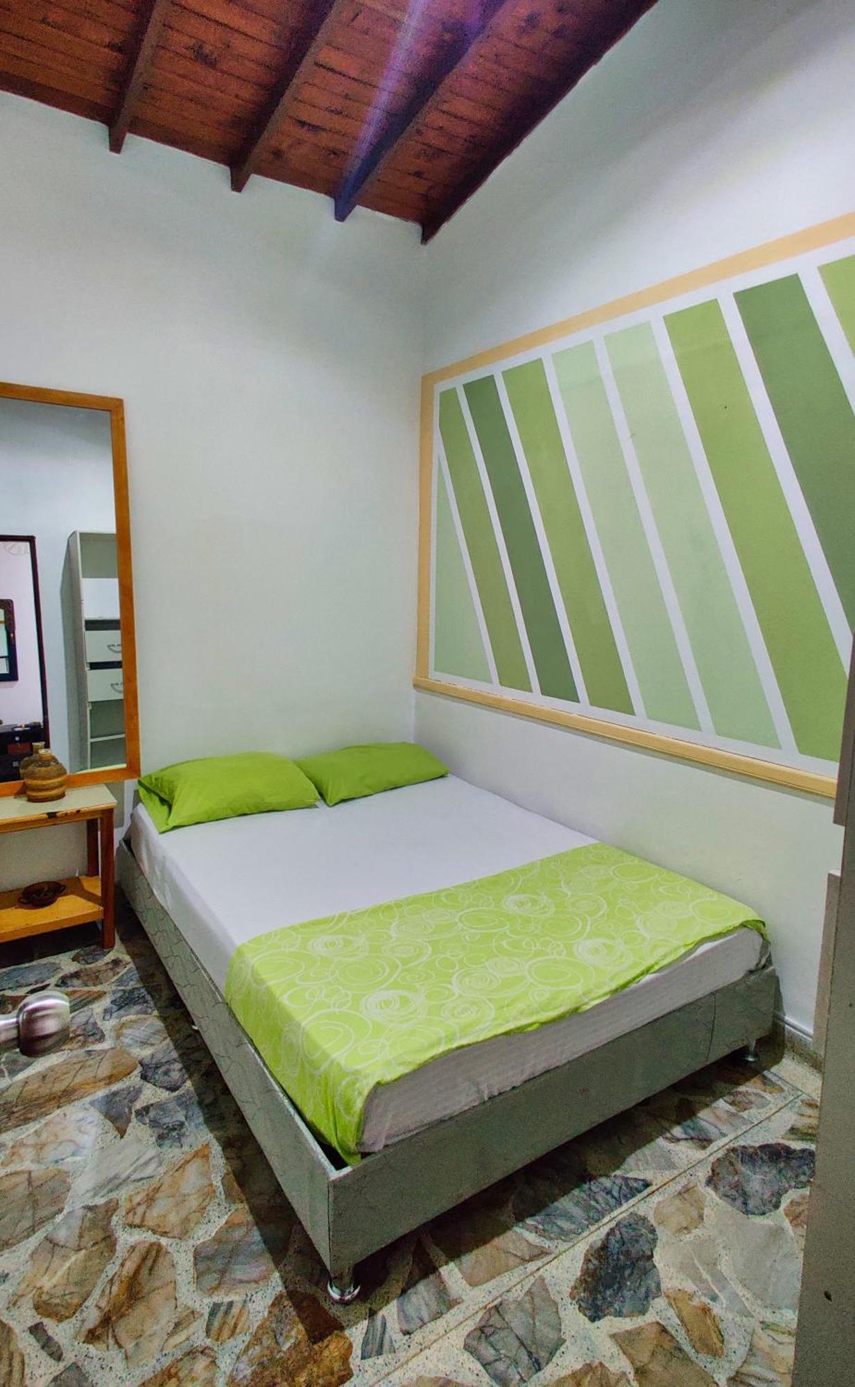 Lady Mom Hostal Medellín Kültér fotó