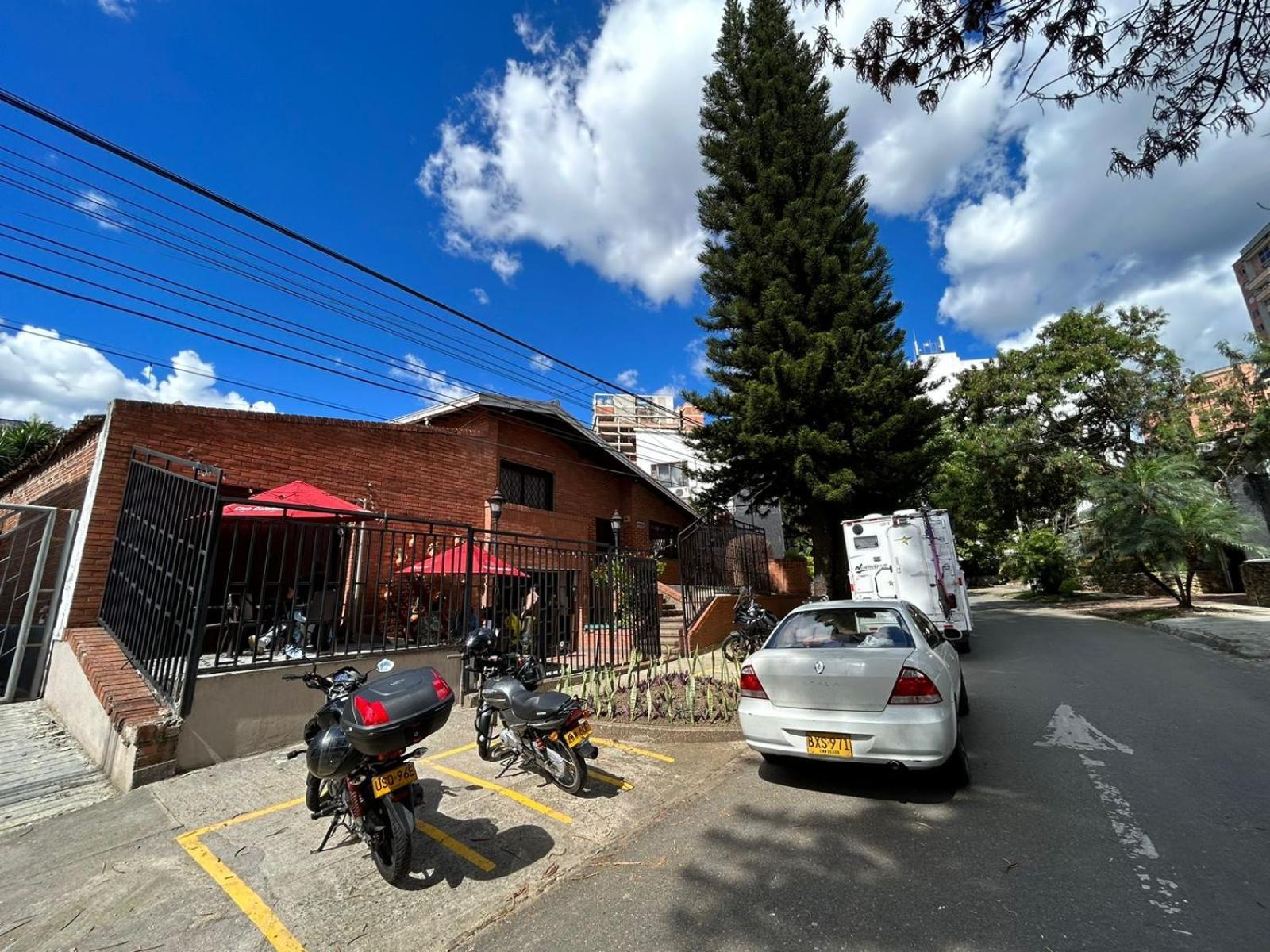 Lady Mom Hostal Medellín Kültér fotó